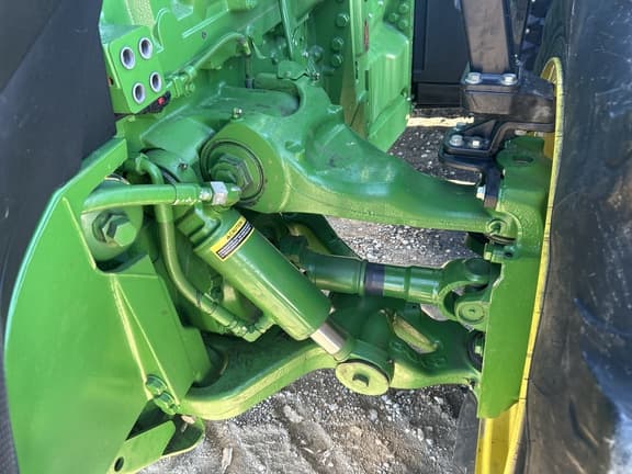 Image of John Deere 8R 340 equipment image 3