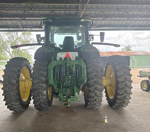 Image of John Deere 8R 340 equipment image 4