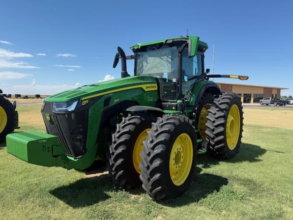 Image of John Deere 8R 340 equipment image 2