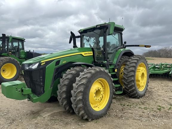 Image of John Deere 8R 340 Primary image