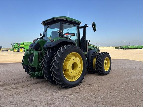 Image of John Deere 8R 340 equipment image 4