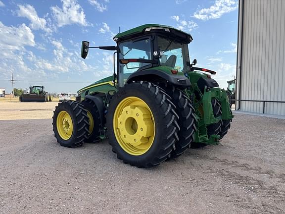Image of John Deere 8R 340 equipment image 2