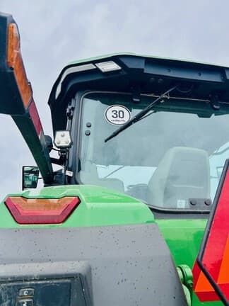 Image of John Deere 8R 340 equipment image 4