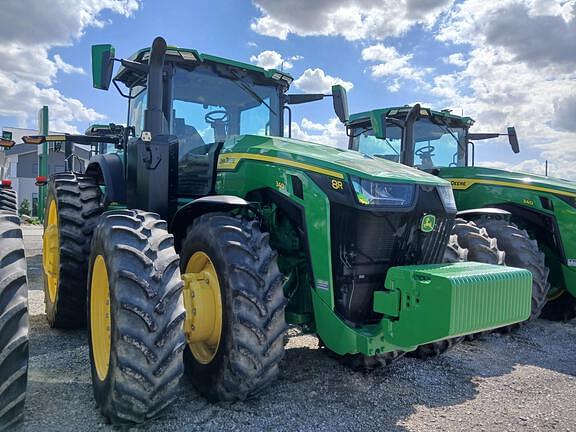 Image of John Deere 8R 340 equipment image 2