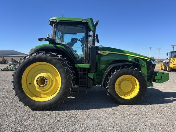Image of John Deere 8R 340 equipment image 3