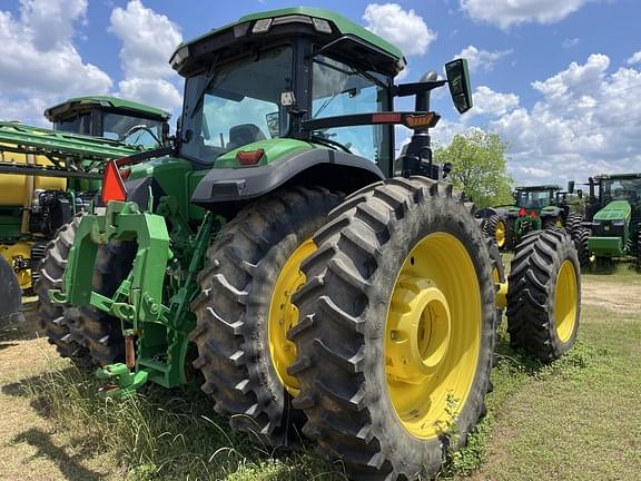 Image of John Deere 8R 340 equipment image 3