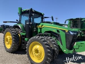 2024 John Deere 8R 340 Image