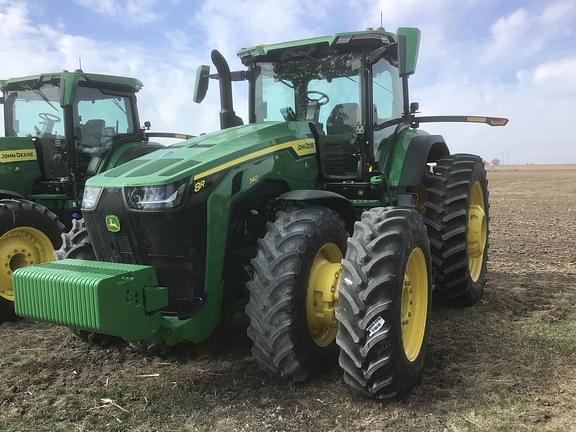 Image of John Deere 8R 340 Image 1
