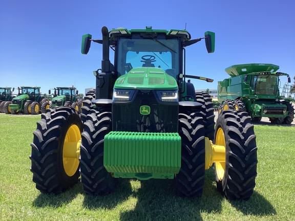 Image of John Deere 8R 340 equipment image 2