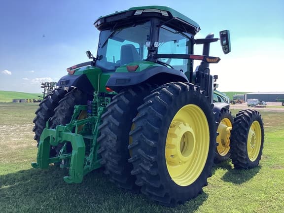 Image of John Deere 8R 340 equipment image 2