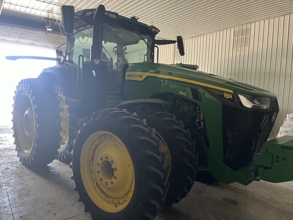 Image of John Deere 8R 340 Image 1