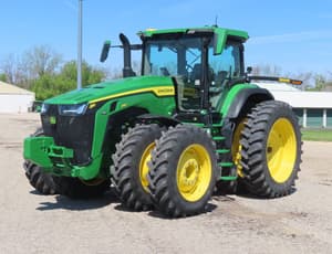 2024 John Deere 8R 340 Image