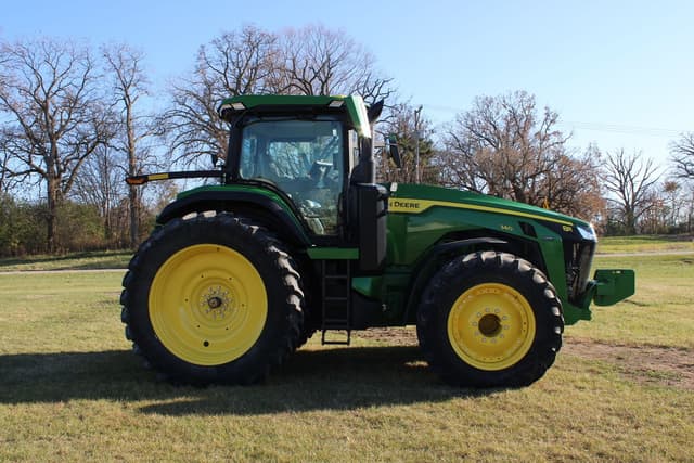 Image of John Deere 8R 340 equipment image 3