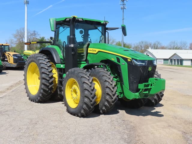 Image of John Deere 8R 340 equipment image 3