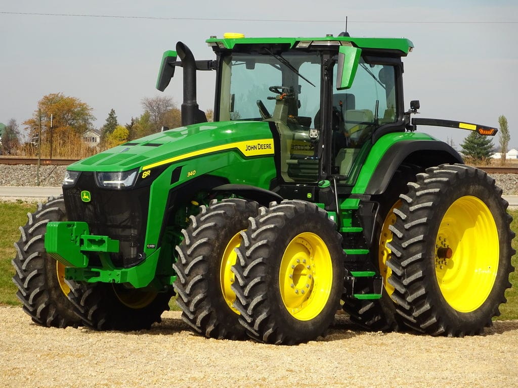 2024 John Deere 8R 340 Equipment Image0