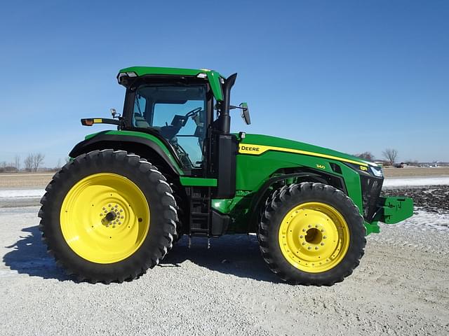 Image of John Deere 8R 340 equipment image 4