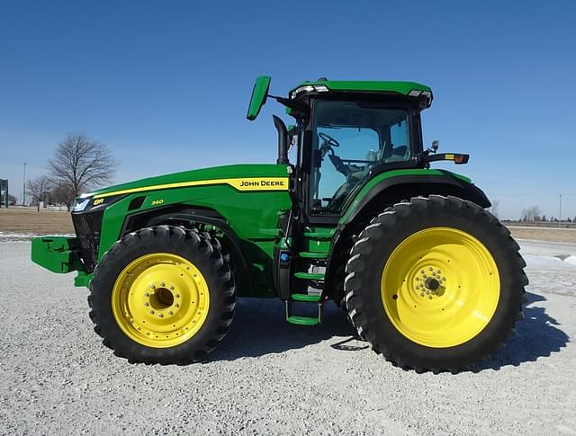 Image of John Deere 8R 340 equipment image 1
