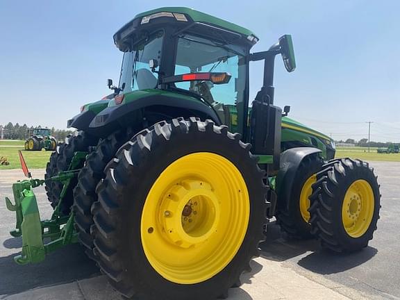 Image of John Deere 8R 340 equipment image 3