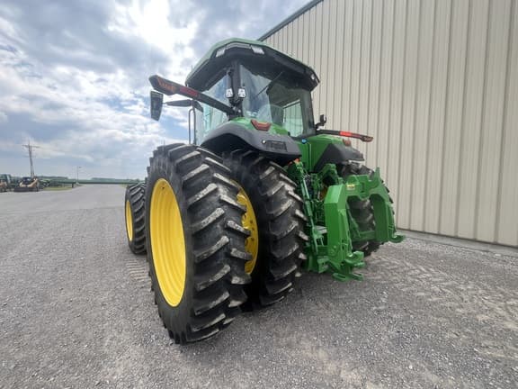Image of John Deere 8R 340 equipment image 4
