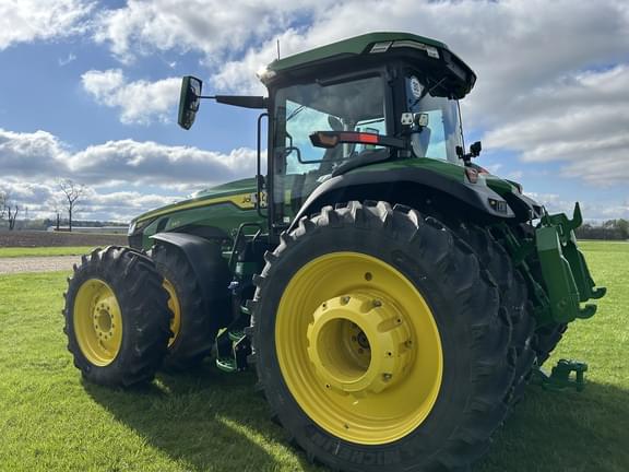 Image of John Deere 8R 340 equipment image 3