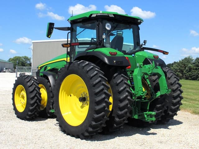 Image of John Deere 8R 340 equipment image 4