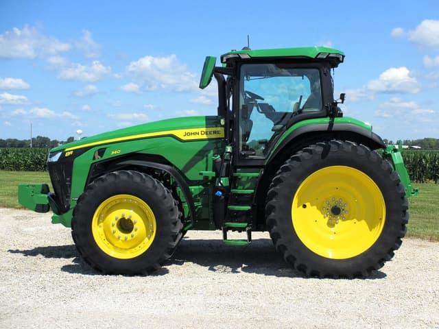 Image of John Deere 8R 340 equipment image 3