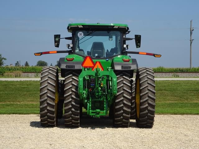 Image of John Deere 8R 340 equipment image 3