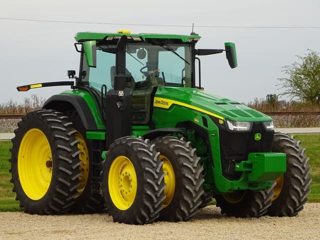 Image of John Deere 8R 340 equipment image 2