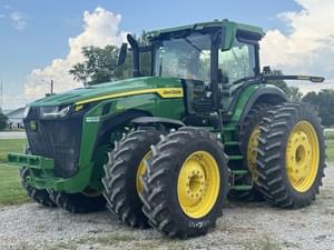 2024 John Deere 8R 340 Image