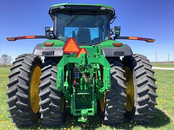 Image of John Deere 8R 340 equipment image 4