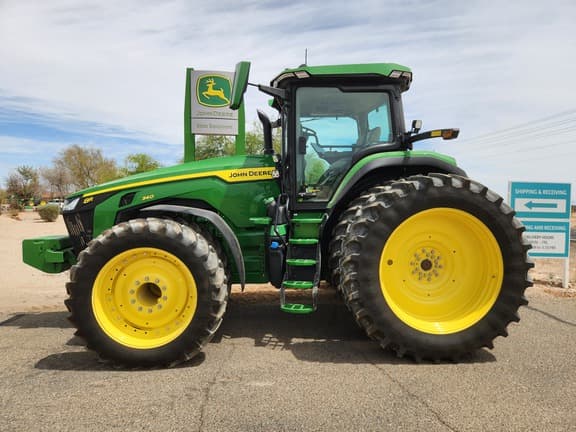 Image of John Deere 8R 340 equipment image 1