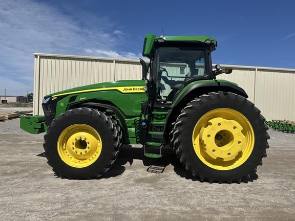 Image of John Deere 8R 340 equipment image 1