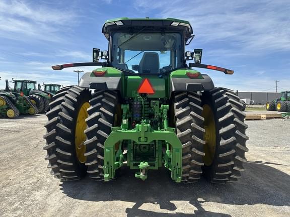 Image of John Deere 8R 340 equipment image 3