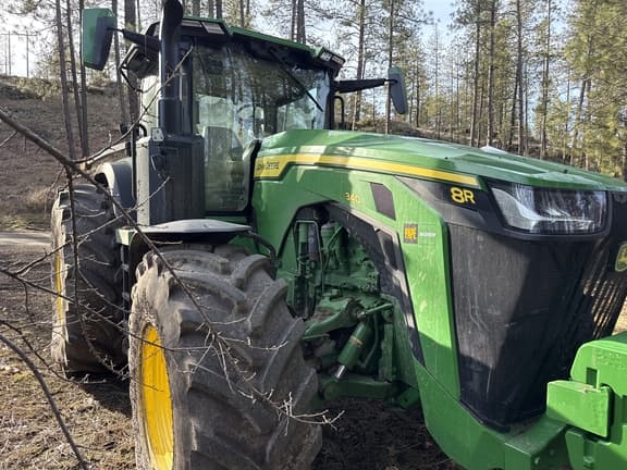 Image of John Deere 8R 340 equipment image 4