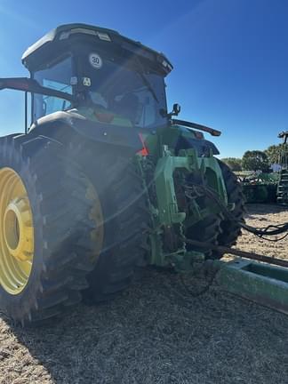 Image of John Deere 8R 340 equipment image 4