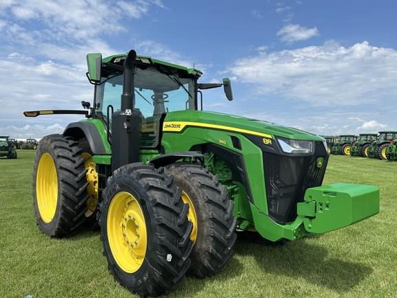 Image of John Deere 8R 340 equipment image 4