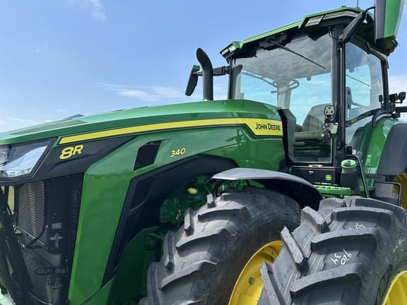 Image of John Deere 8R 340 equipment image 1