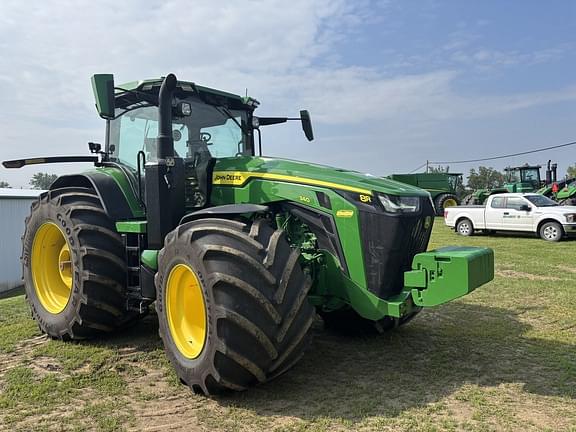 Image of John Deere 8R 340 equipment image 2