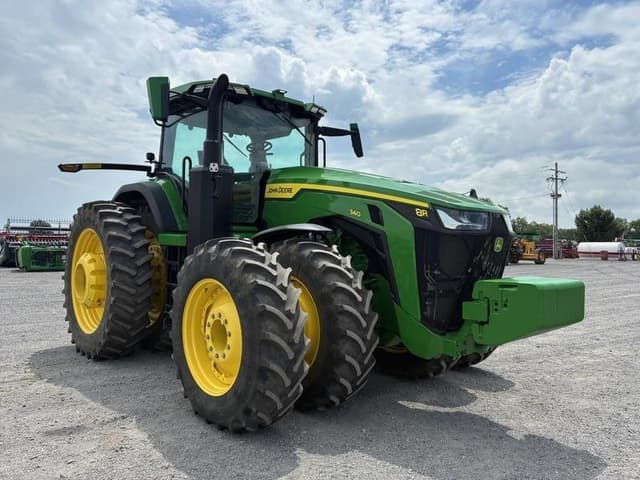 Image of John Deere 8R 340 equipment image 2