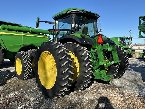 Image of John Deere 8R 340 equipment image 3