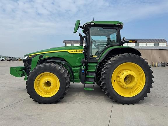 Image of John Deere 8R 340 equipment image 1