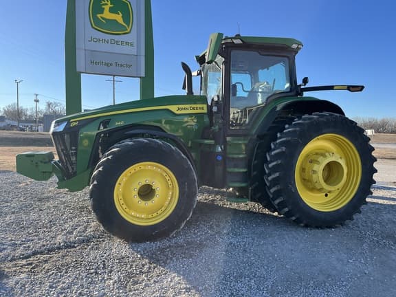 Image of John Deere 8R 340 equipment image 1