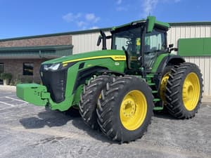 2024 John Deere 8R 340 Image