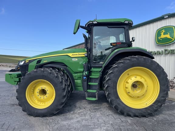 Image of John Deere 8R 340 equipment image 4