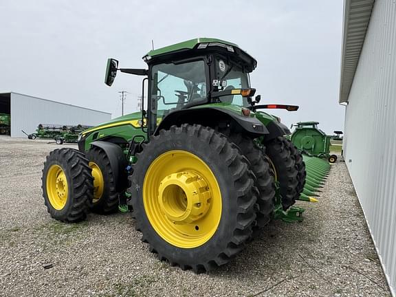 Image of John Deere 8R 340 equipment image 2