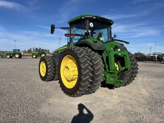 Image of John Deere 8R 340 equipment image 2