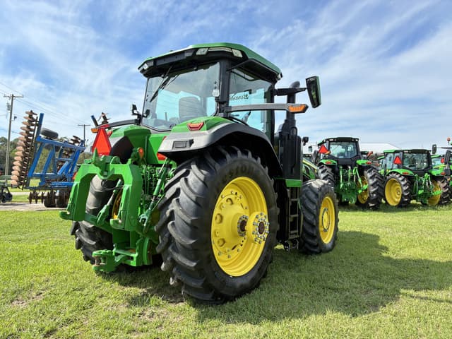 Image of John Deere 8R 340 equipment image 4
