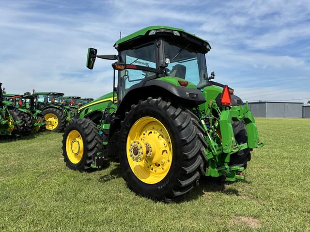 Image of John Deere 8R 340 equipment image 2