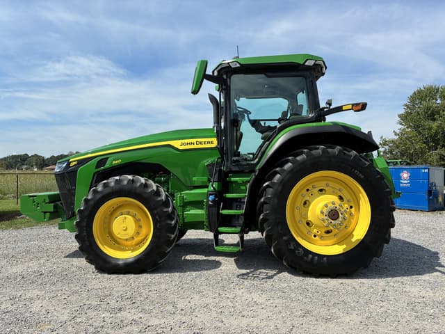 Image of John Deere 8R 340 equipment image 1