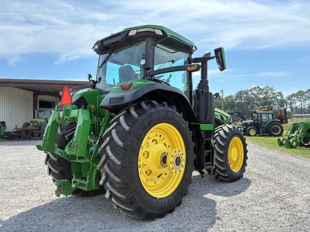 Image of John Deere 8R 340 equipment image 4